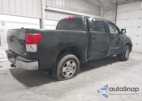 2010 Toyota Tundra Grade 5.7L V8 z USA, uszkodzony, nr VIN 5TFDY5F17AX123293